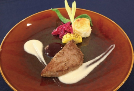 和牛モモ肉のグリル