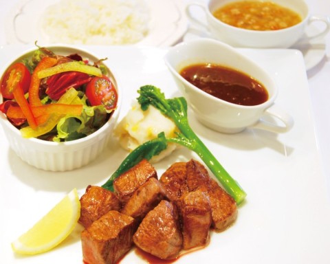 牛フィレ肉のサイコロステーキセット