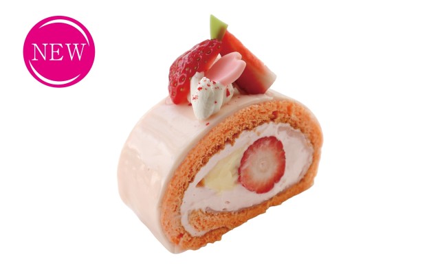 桜と苺のロールケーキ